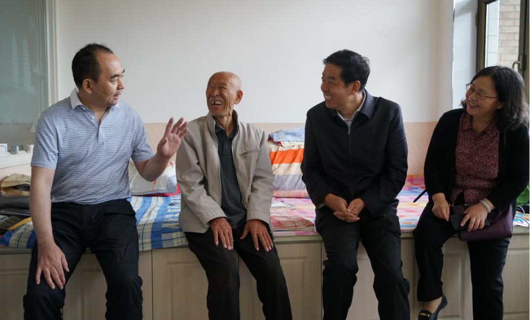 山西建投向导深入繁峙县扶贫点调研驻村帮扶事情