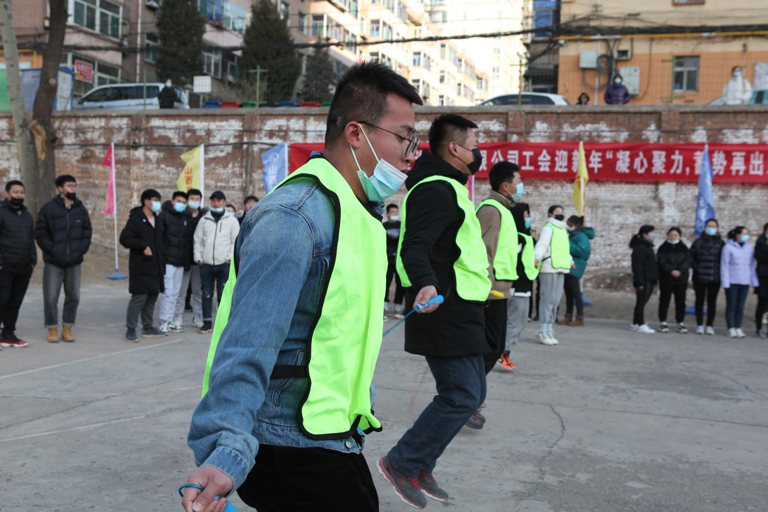 山西建投契械化集团举行迎新年“凝心聚力，，，，蓄势再出发”职工意见意义运动会