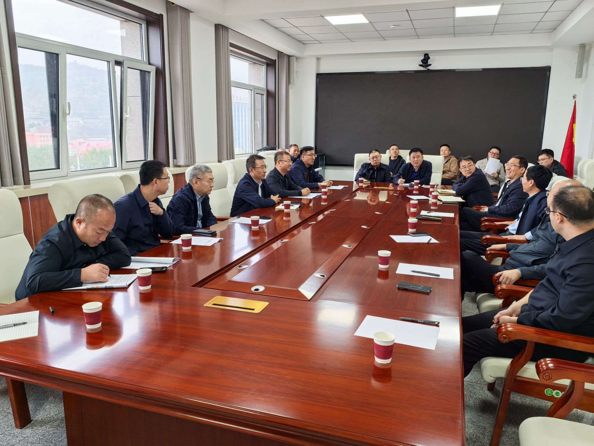 山西建投四建集团与中阳县举行事情谈判