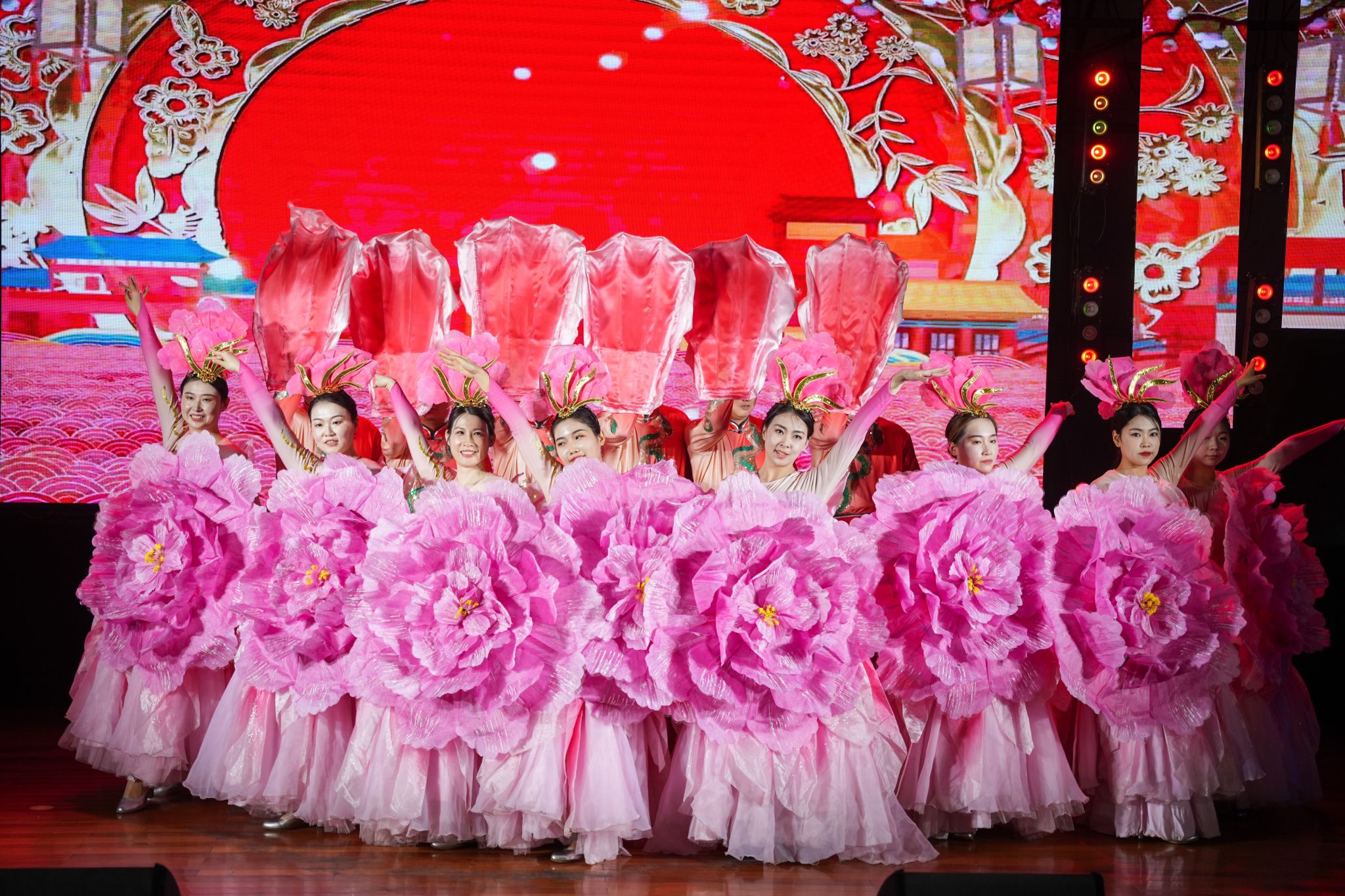 山西建投建工集团及协同单位举行迎新文艺联欢会