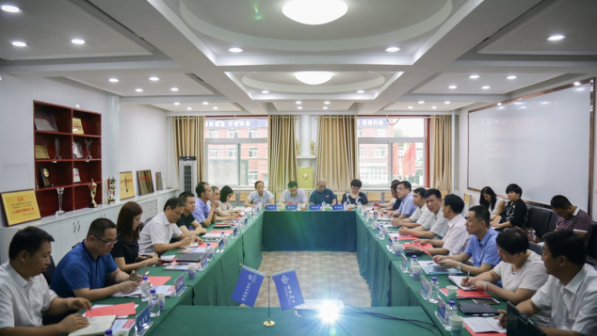 丰富集团到六建集团考察交流