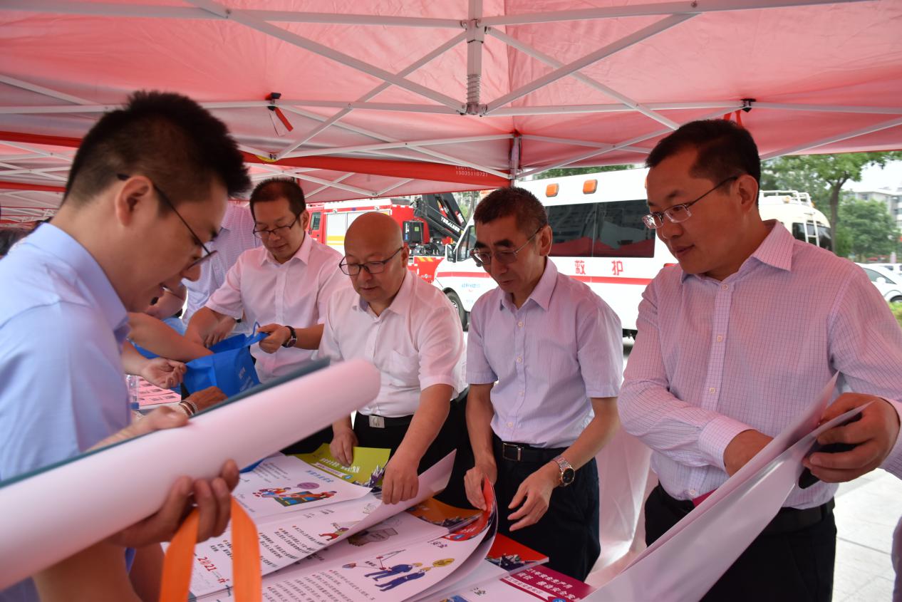 落实清静责任推动清静生长 ——山西建投深入开展“清静宣传咨询日”运动