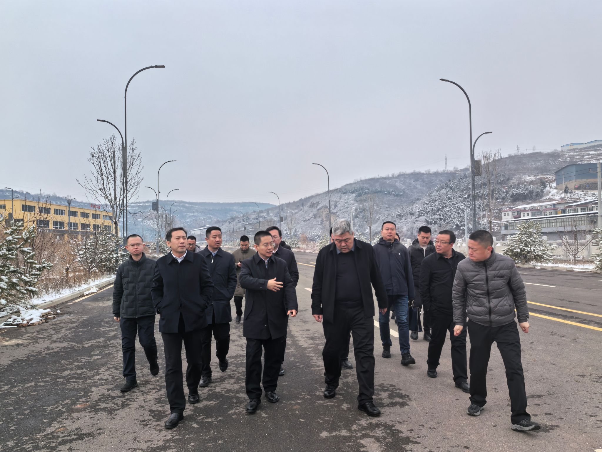 山西建投园区建发集团与阳城县政府举行事情座谈