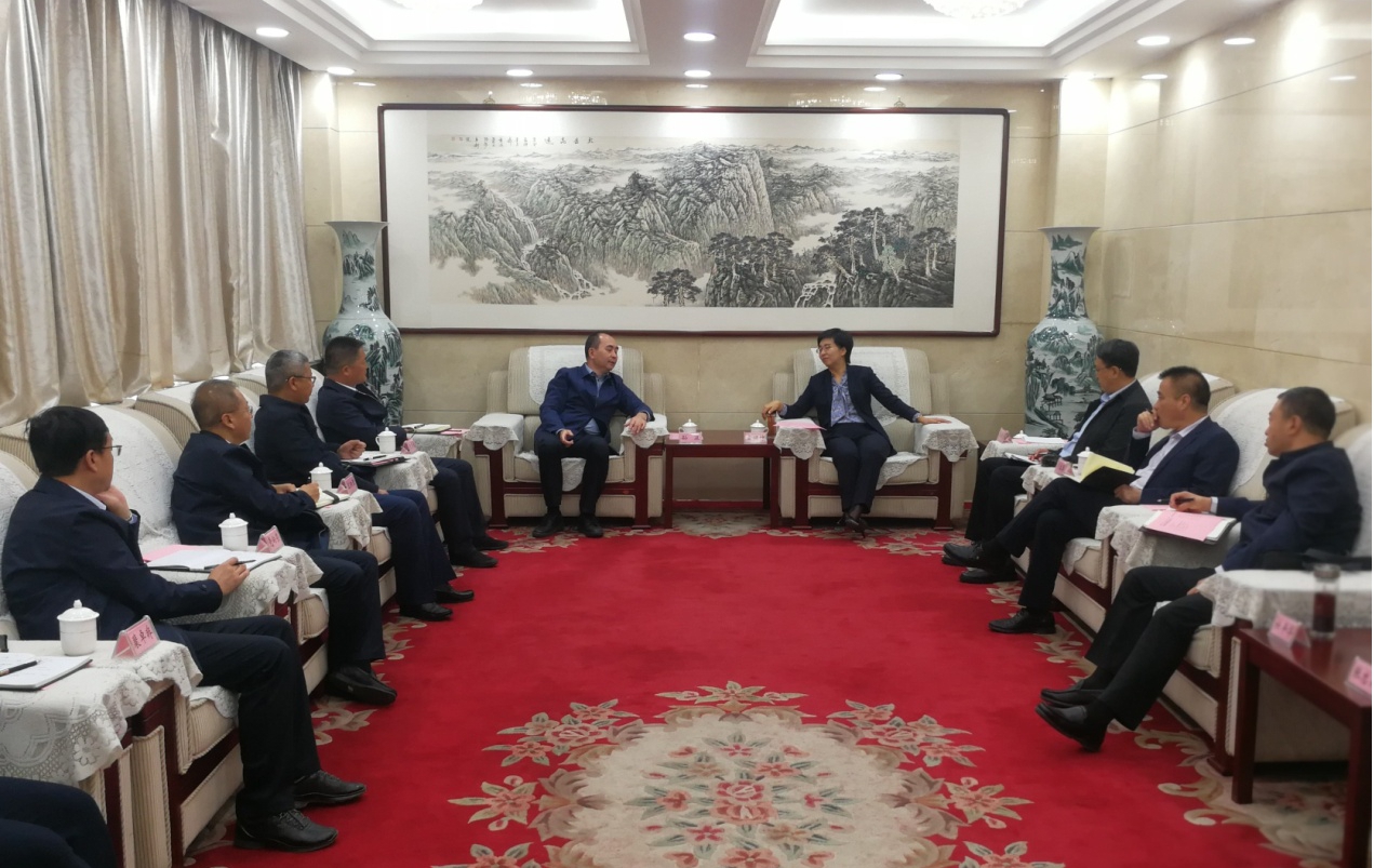 孙波与阳泉市长雷健坤谈判