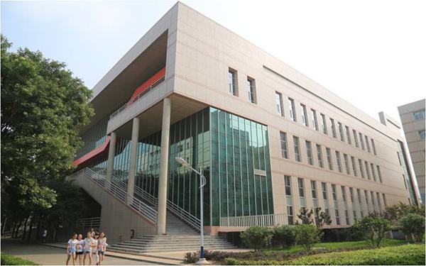 山西建投四建集团 一连七年连任“中国修建工程装饰奖”