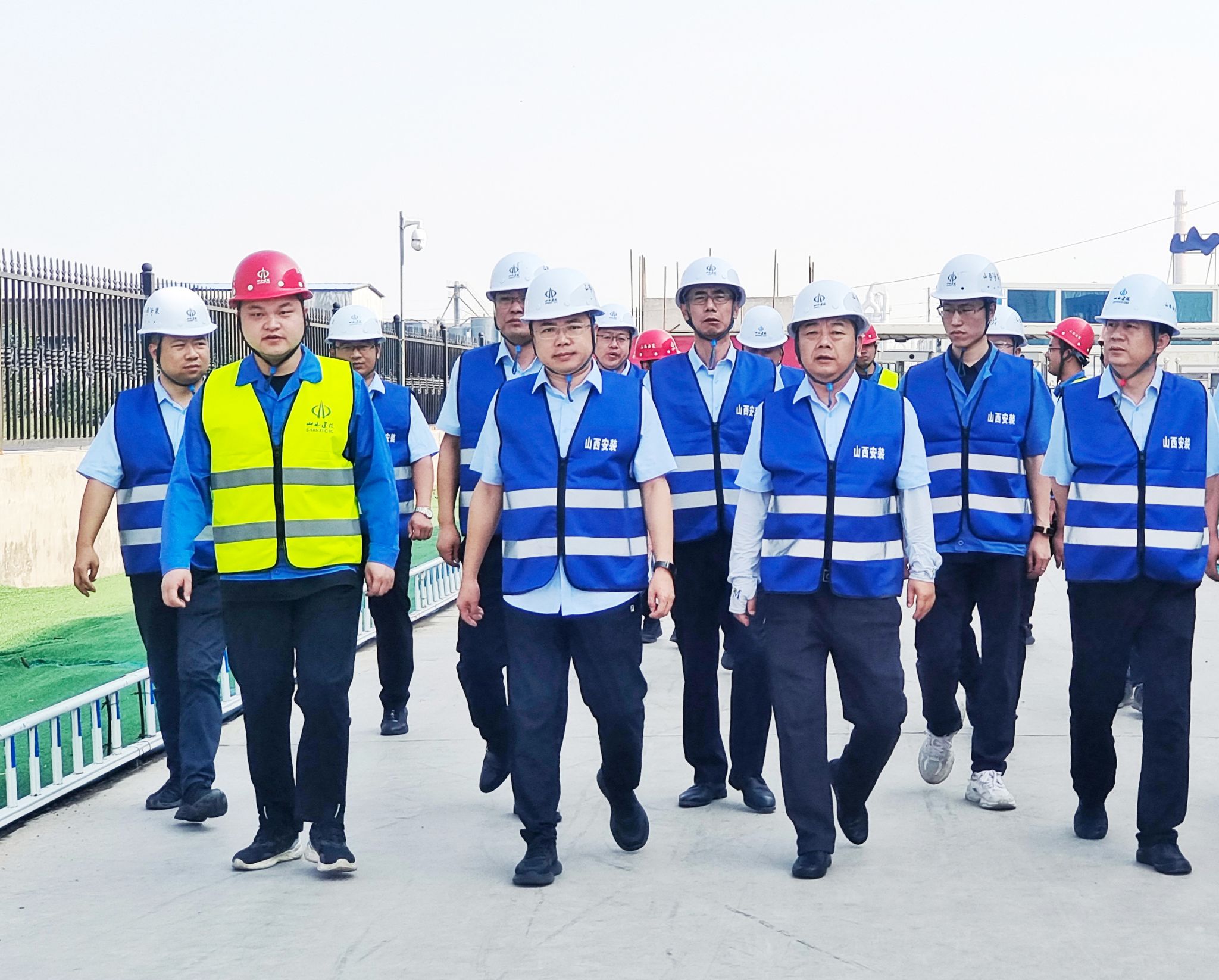 山西建投装置集团深入察哈尔右翼后旗热电联产项目开展带班检查