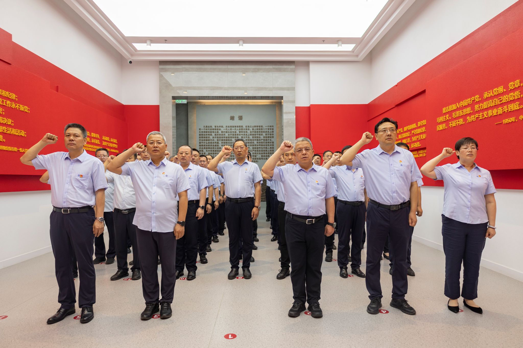 山西建投集团党委组织党员向导干部赴省党风廉政教育基地开展警示教育