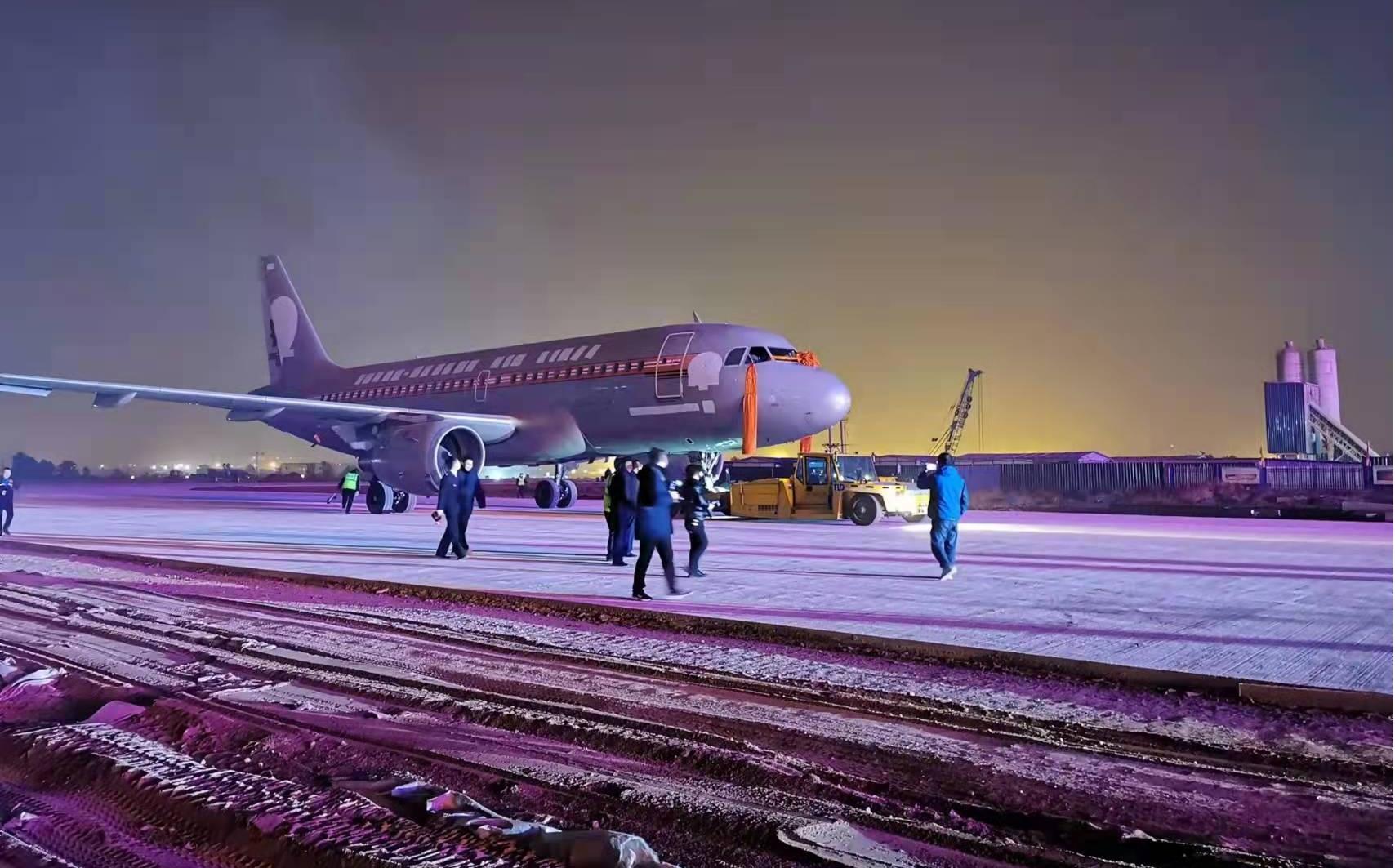 山西建投契械化集团承建的太原武宿国际机场航行区西区滑行道主要节点使命顺遂完工