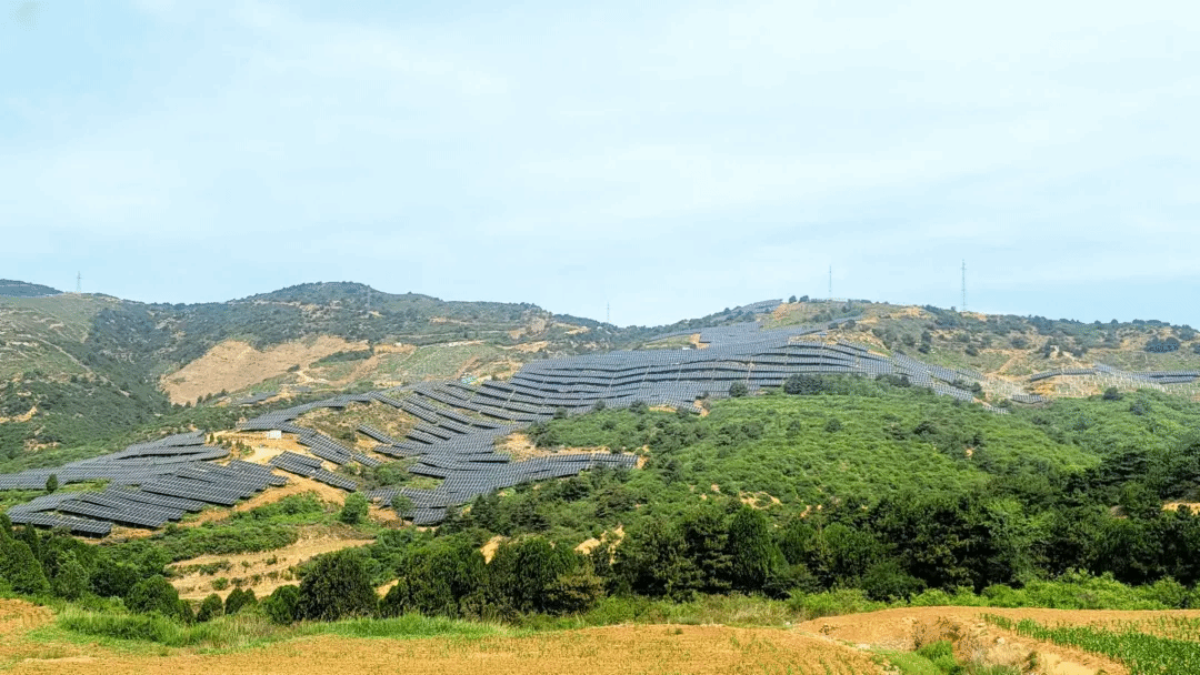 山西建投装置集团承建的广东粤电泽州170MW光伏发电项目EPC总承包工程首次并网发电